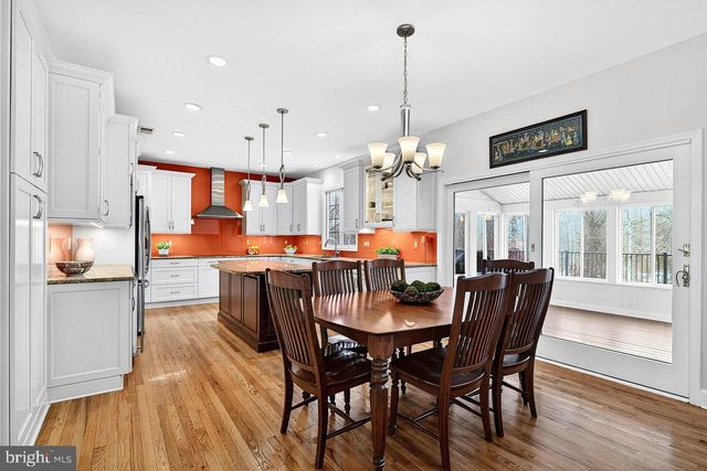 23 SILVERS, Cranbury, NJ 08512