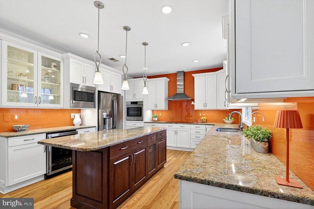 23 SILVERS, Cranbury, NJ 08512