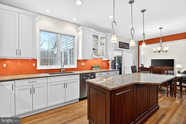 23 SILVERS, Cranbury, NJ 08512