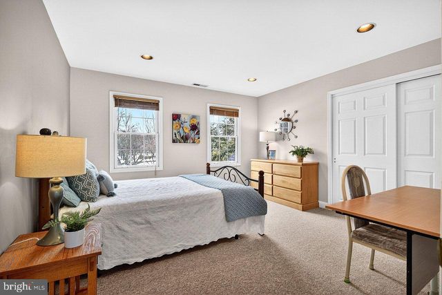 23 SILVERS, Cranbury, NJ 08512