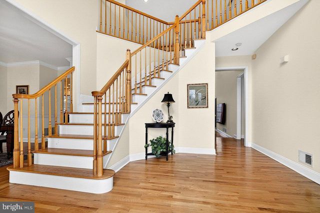 23 SILVERS, Cranbury, NJ 08512