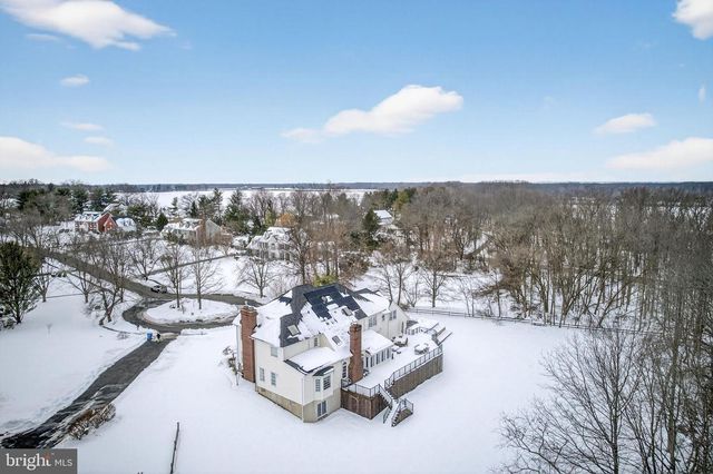 23 SILVERS, Cranbury, NJ 08512