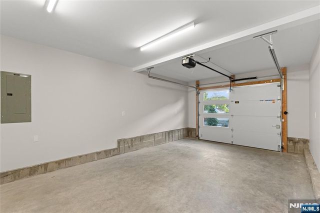 72 Lake Avenue, Midland Park, NJ 07432