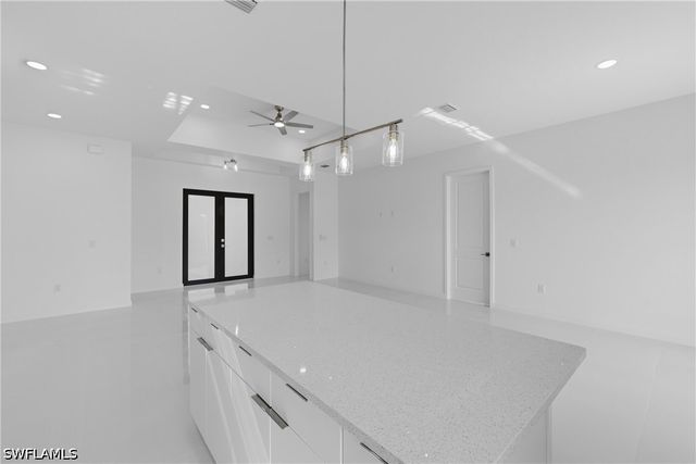 602 NW 25th TER, Cape Coral, FL 33993