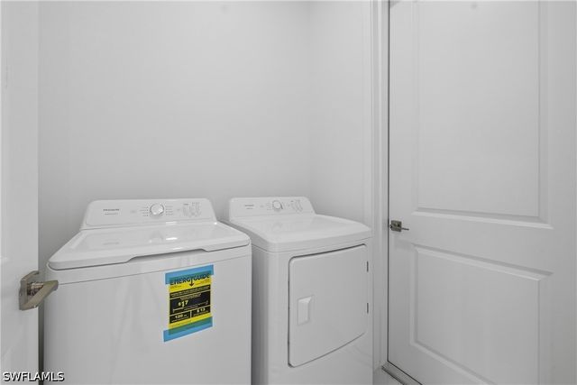 602 NW 25th TER, Cape Coral, FL 33993