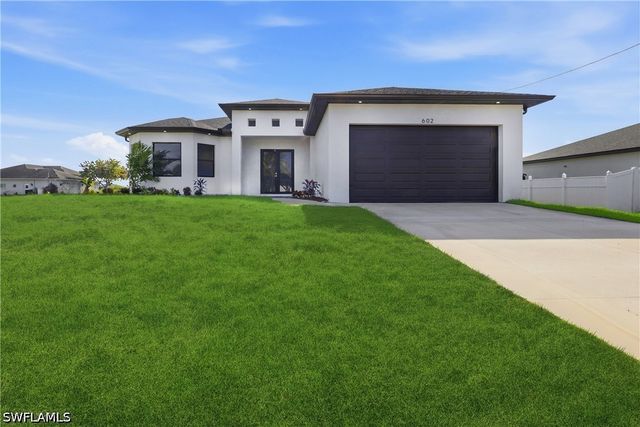 602 NW 25th TER, Cape Coral, FL 33993