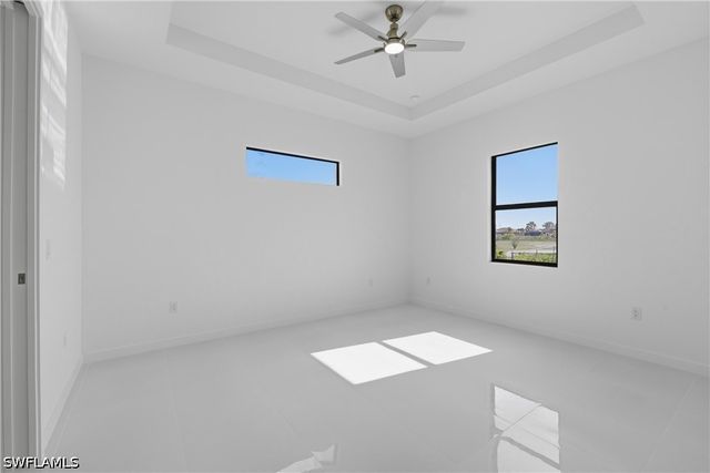 602 NW 25th TER, Cape Coral, FL 33993