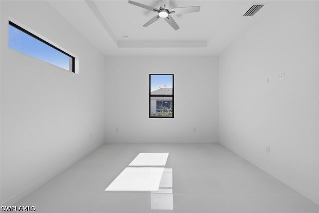 602 NW 25th TER, Cape Coral, FL 33993