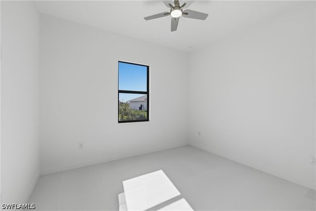 602 NW 25th TER, Cape Coral, FL 33993