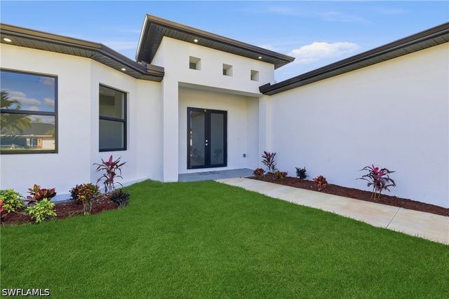 602 NW 25th TER, Cape Coral, FL 33993