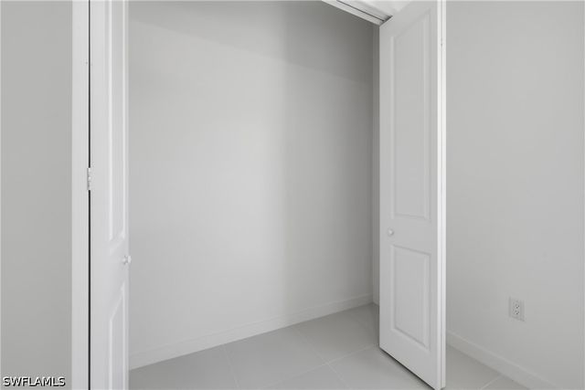 602 NW 25th TER, Cape Coral, FL 33993