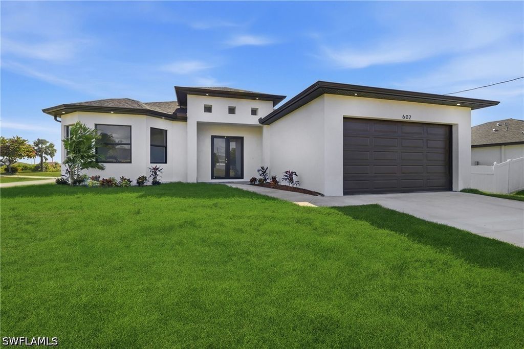 602 NW 25th TER, Cape Coral, FL 33993