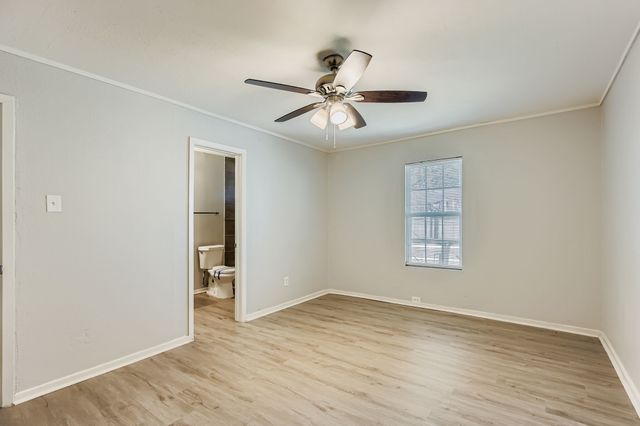 233 Creek Cove Drive, Dallas, TX 75217