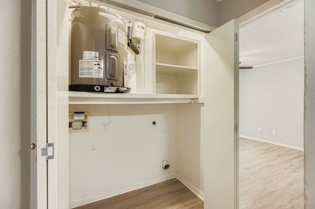 233 Creek Cove Drive, Dallas, TX 75217