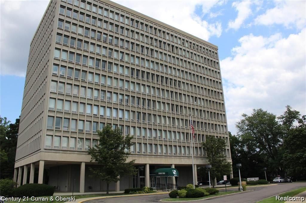 22700 Garrison Street 1004, Dearborn, MI 48124