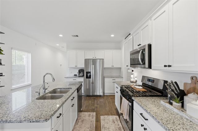 10015 Lavender Lane, Magnolia, TX 77354