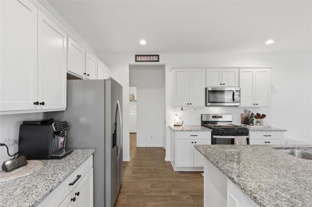 10015 Lavender Lane, Magnolia, TX 77354