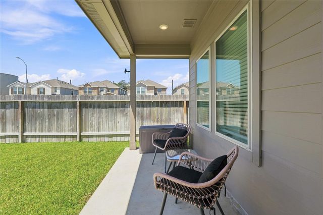 10015 Lavender Lane, Magnolia, TX 77354