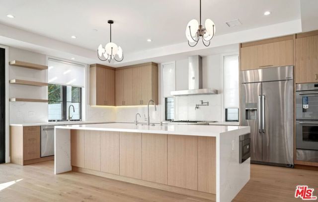 1728 S Shenandoah Street, Los Angeles, CA 90035