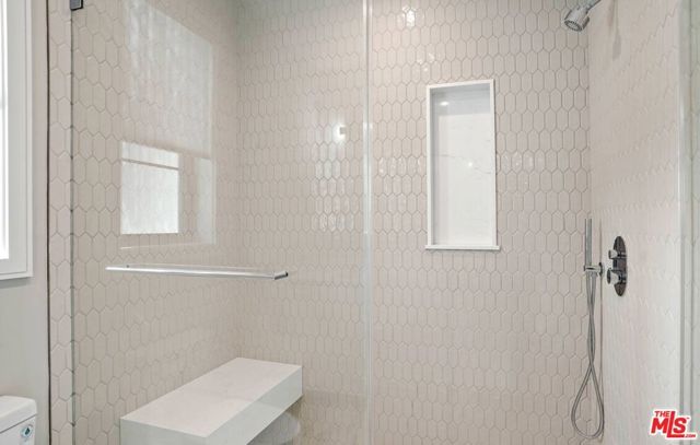 1728 S Shenandoah Street, Los Angeles, CA 90035