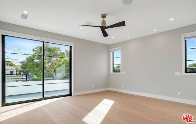 1728 S Shenandoah Street, Los Angeles, CA 90035