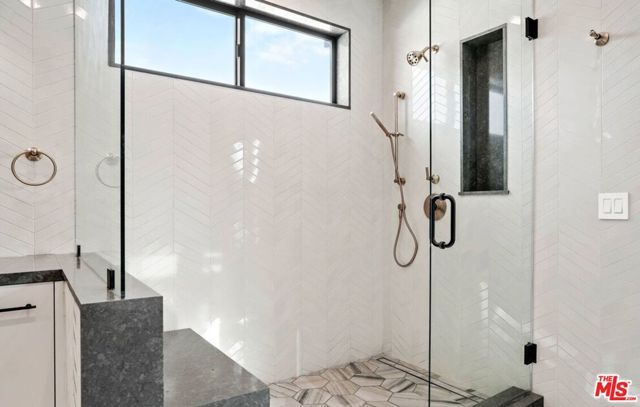 1728 S Shenandoah Street, Los Angeles, CA 90035