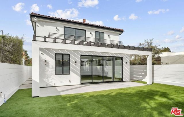 1728 S Shenandoah Street, Los Angeles, CA 90035