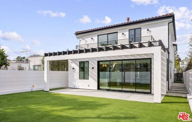 1728 S Shenandoah Street, Los Angeles, CA 90035
