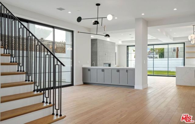 1728 S Shenandoah Street, Los Angeles, CA 90035