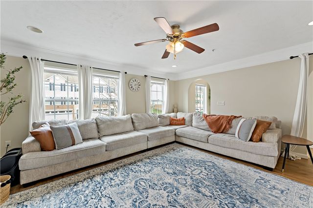 259 Grace Manor Dr, Robinson Twp, PA 15108