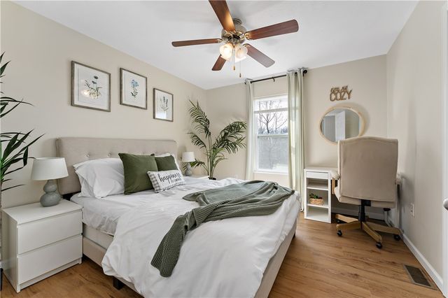 259 Grace Manor Dr, Robinson Twp, PA 15108