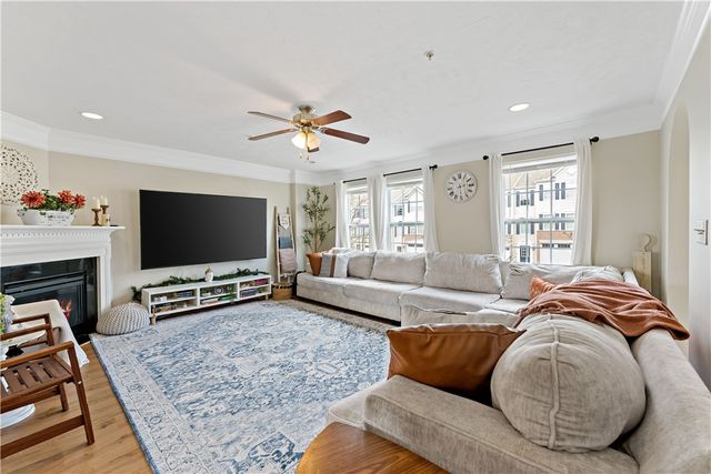 259 Grace Manor Dr, Robinson Twp, PA 15108