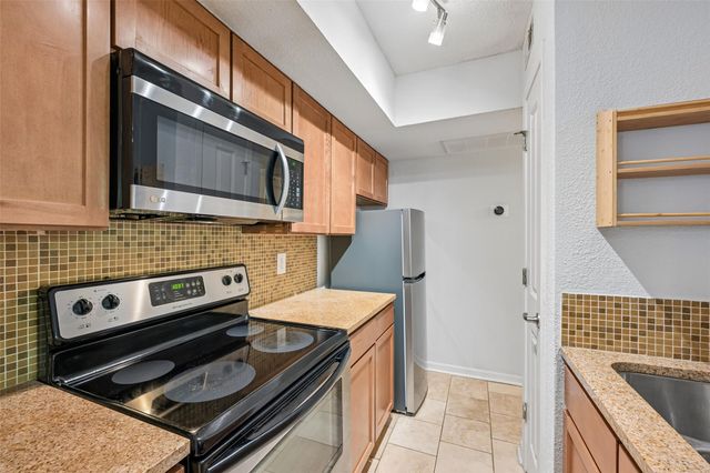 3204 Menchaca RD 115, Austin, TX 78704