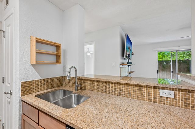 3204 Menchaca RD 115, Austin, TX 78704