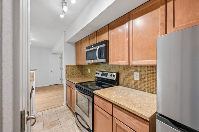 3204 Menchaca RD 115, Austin, TX 78704