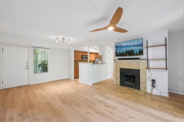 3204 Menchaca RD 115, Austin, TX 78704