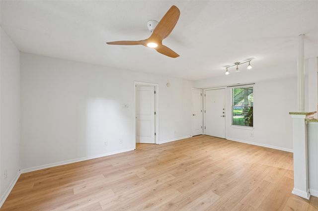 3204 Menchaca RD 115, Austin, TX 78704