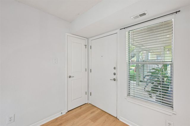 3204 Menchaca RD 115, Austin, TX 78704