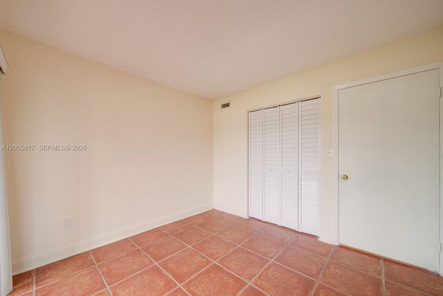 9715 Hammocks Blvd 106, Miami, FL 33196