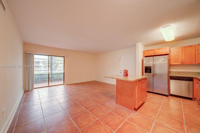 9715 Hammocks Blvd 106, Miami, FL 33196