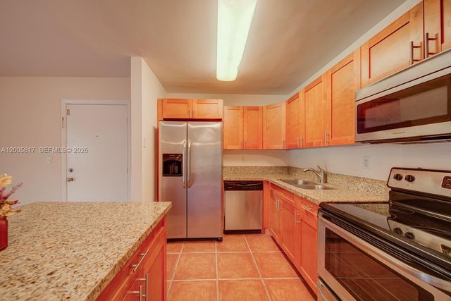 9715 Hammocks Blvd 106, Miami, FL 33196