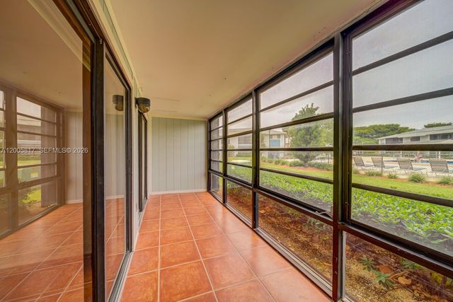 9715 Hammocks Blvd 106, Miami, FL 33196