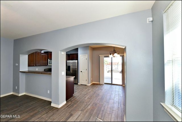12569 Wolf Berry Drive, El Paso, TX 79928