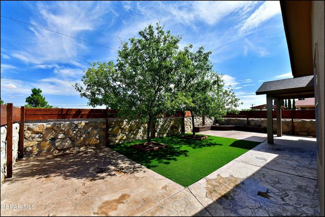 12569 Wolf Berry Drive, El Paso, TX 79928