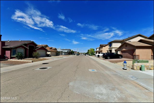 12569 Wolf Berry Drive, El Paso, TX 79928