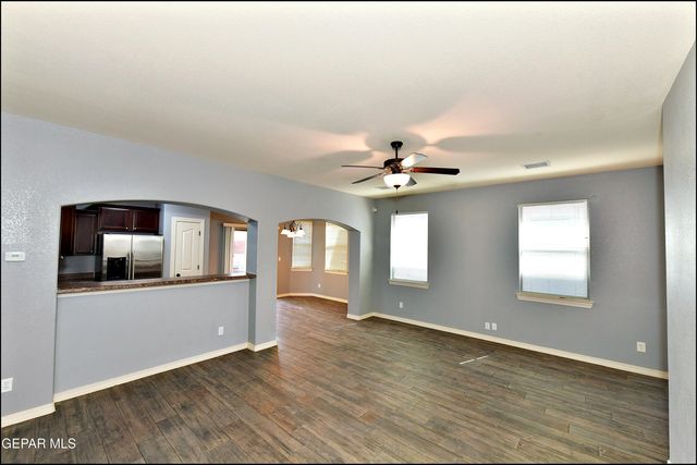 12569 Wolf Berry Drive, El Paso, TX 79928