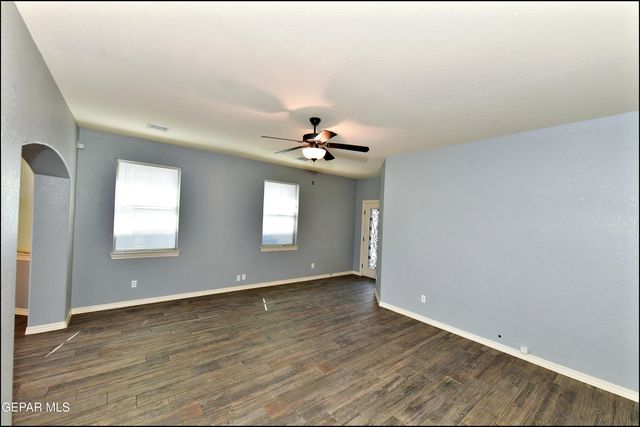 12569 Wolf Berry Drive, El Paso, TX 79928