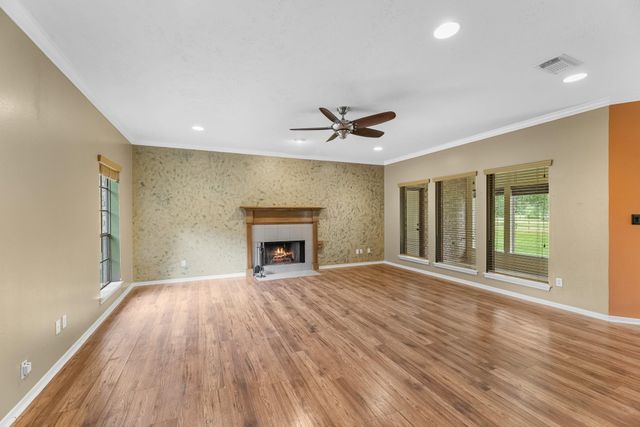 17126 County Road 39, Rosharon, TX 77583
