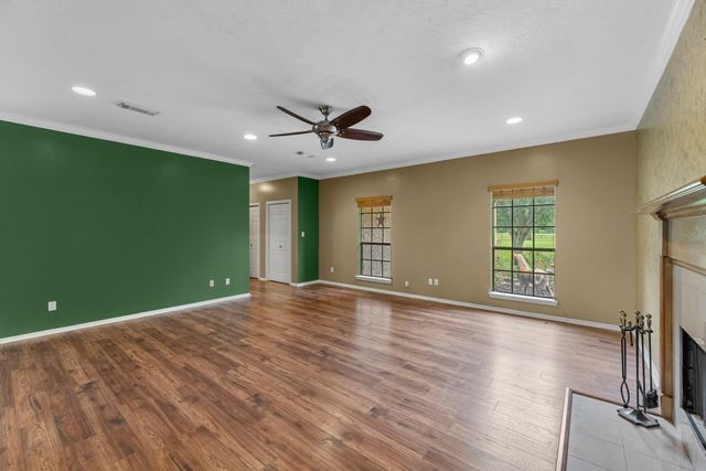 17126 County Road 39, Rosharon, TX 77583