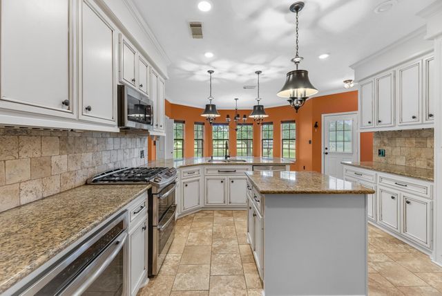 17126 County Road 39, Rosharon, TX 77583